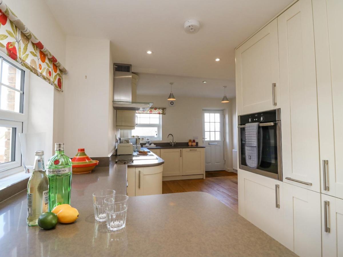 Beach Retreat Weymouth Exterior foto
